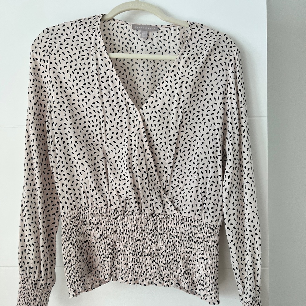 Chelsea28 Cream & Black Pullover Blouse – Size M